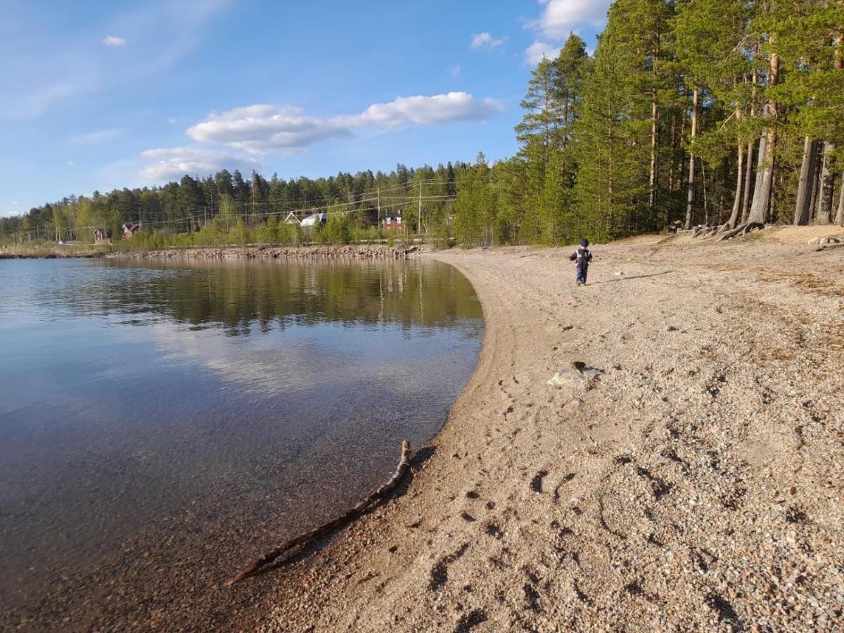 Summer Bedroom, Outside Toilet, Shower, Kitchen. 120 M From Sandbach. Bräcke Buitenkant foto